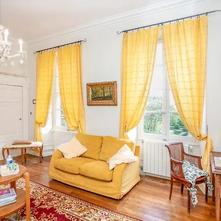 Chateau Du Pegulier Location Integrale