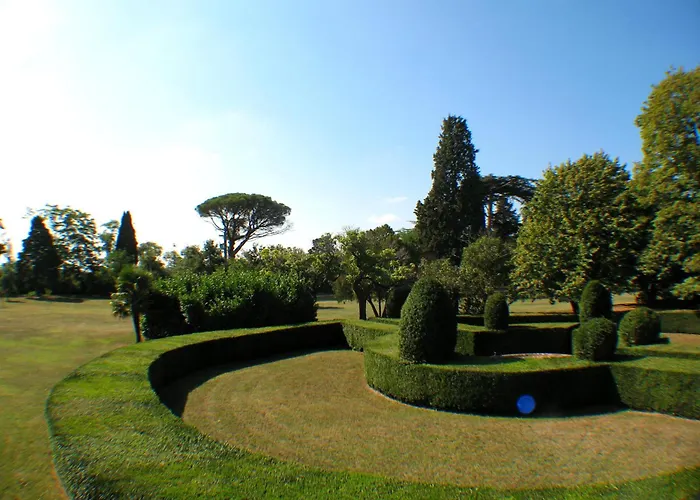 Château Du Pegulier Location Intégrale Affittacamere 4*