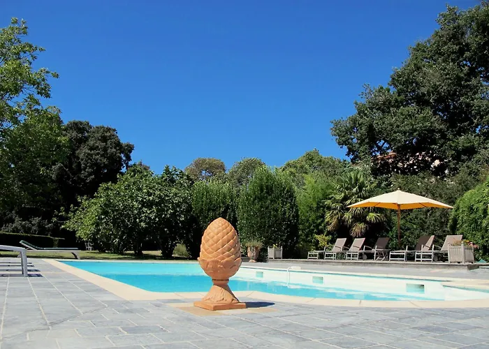 Château Du Pegulier Location Intégrale 4*