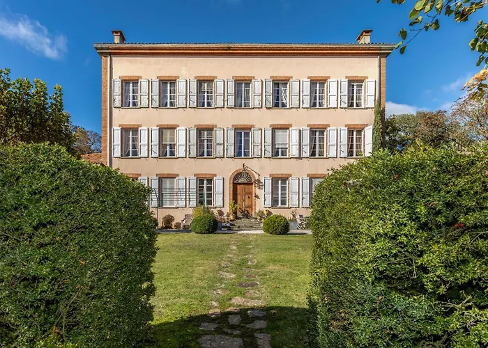 Château Du Pegulier Location Intégrale