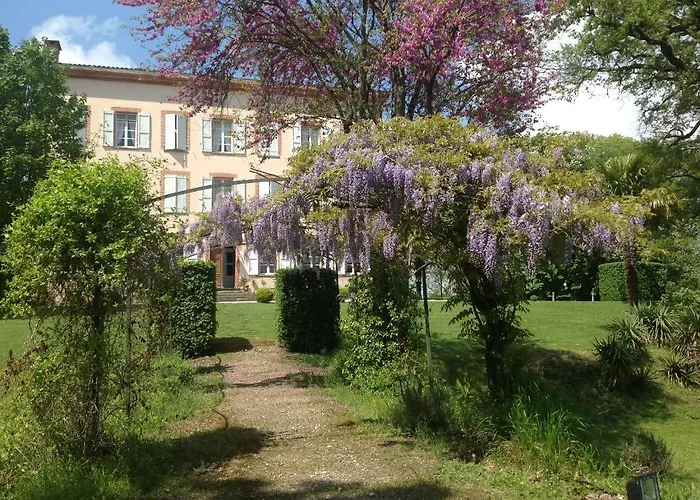 Château Du Pegulier Location Intégrale Affittacamere