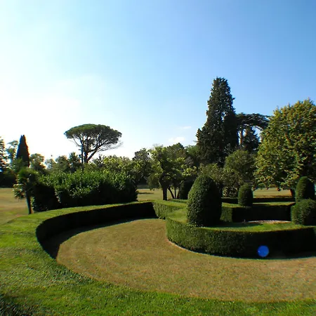 Chateau Du Pegulier بيت ضيافة 3*