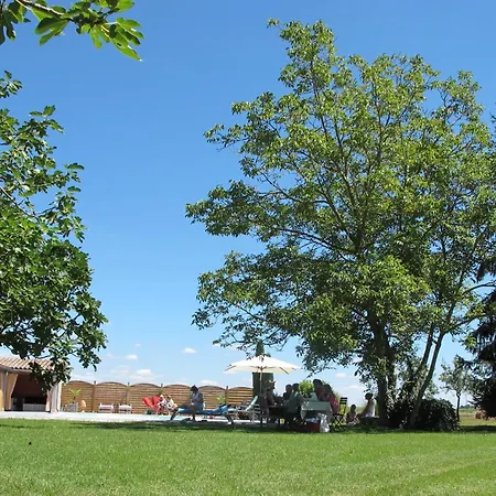 Chateau Du Pegulier 3*