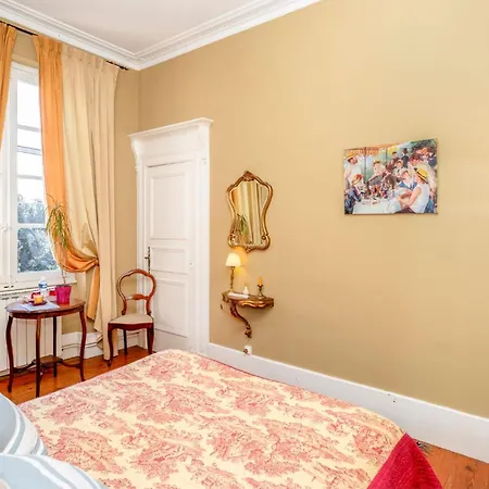Guest house Domaine Du Pegulier 3*