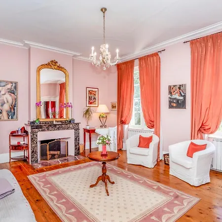 Chateau Du Pegulier Location Integrale Penzion 4*