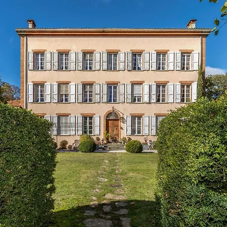 Chateau Du Pegulier Location Integrale