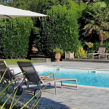 Guest house Domaine Du Pegulier 3*